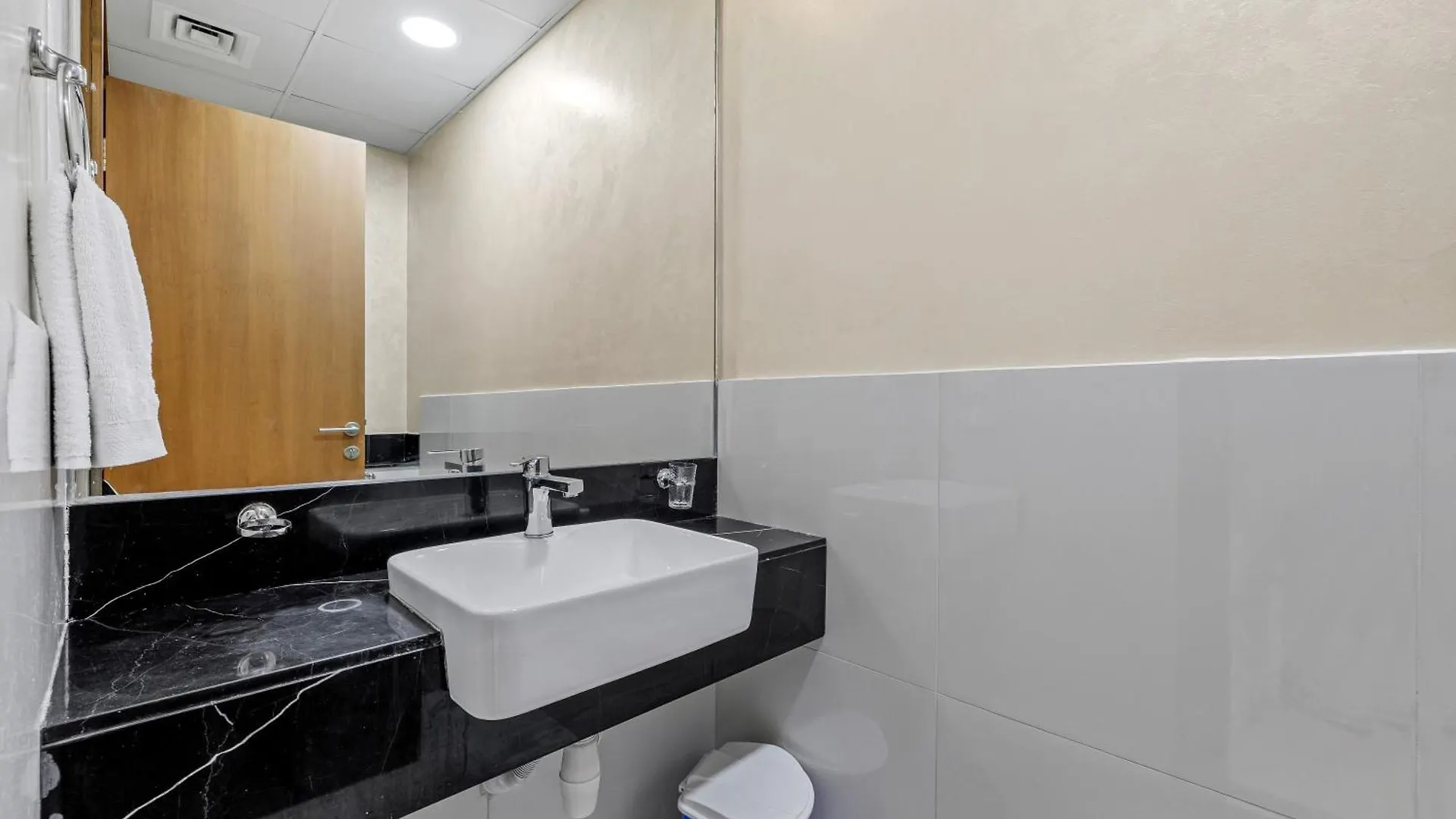 Unlock Waters Edge Daire Dubai